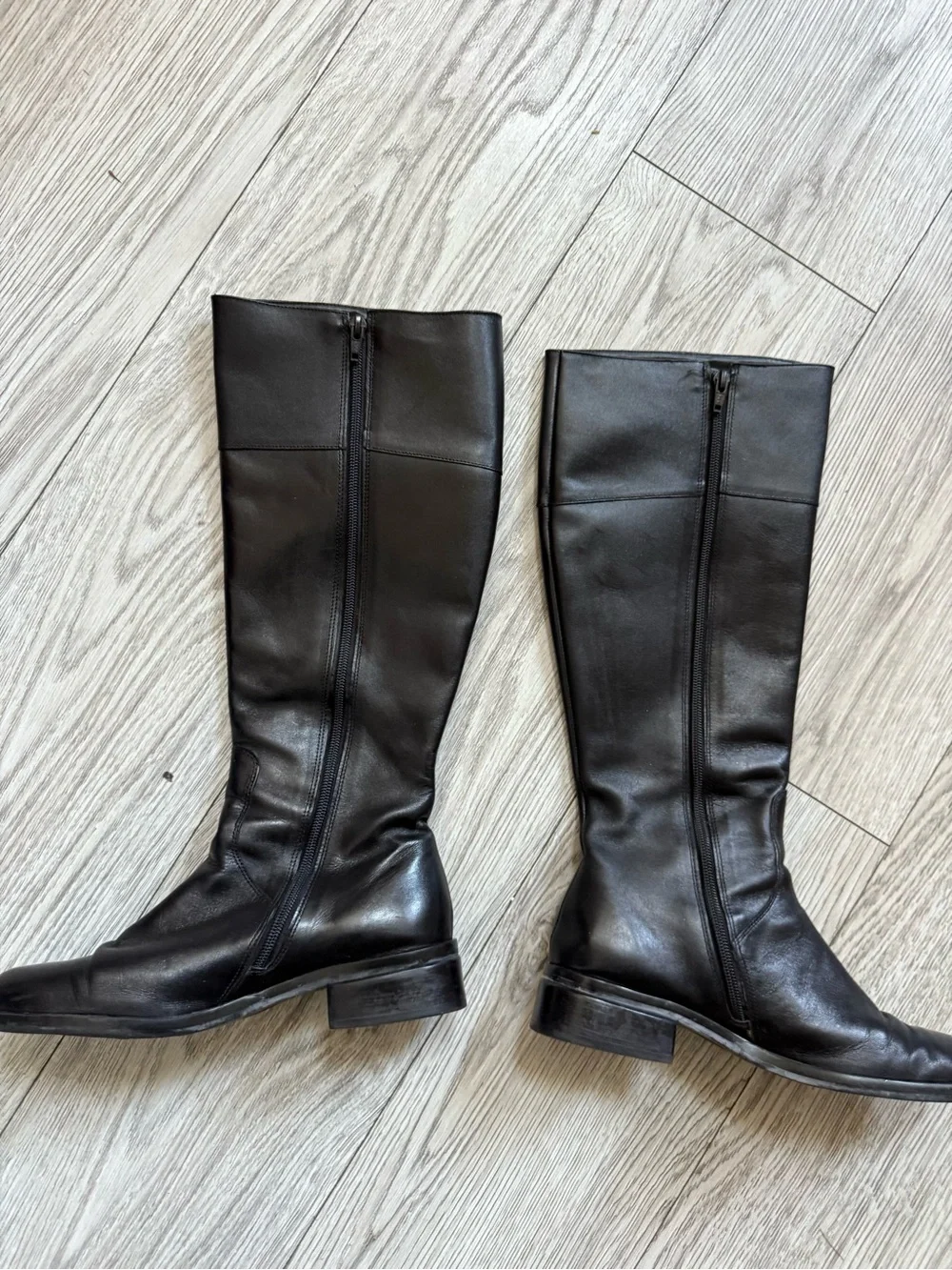 Classic Women's Tall Leather Riding Boots - Black
